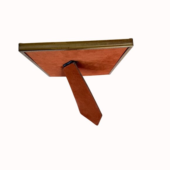 Woolworth Footed Photo Frame VTG Gold Tone Ornate Design Decorator 8 in x 10 in - Picture 6 of 12